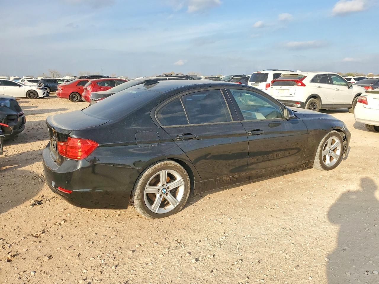 2014 BMW 320 I — Фото 3 из 12