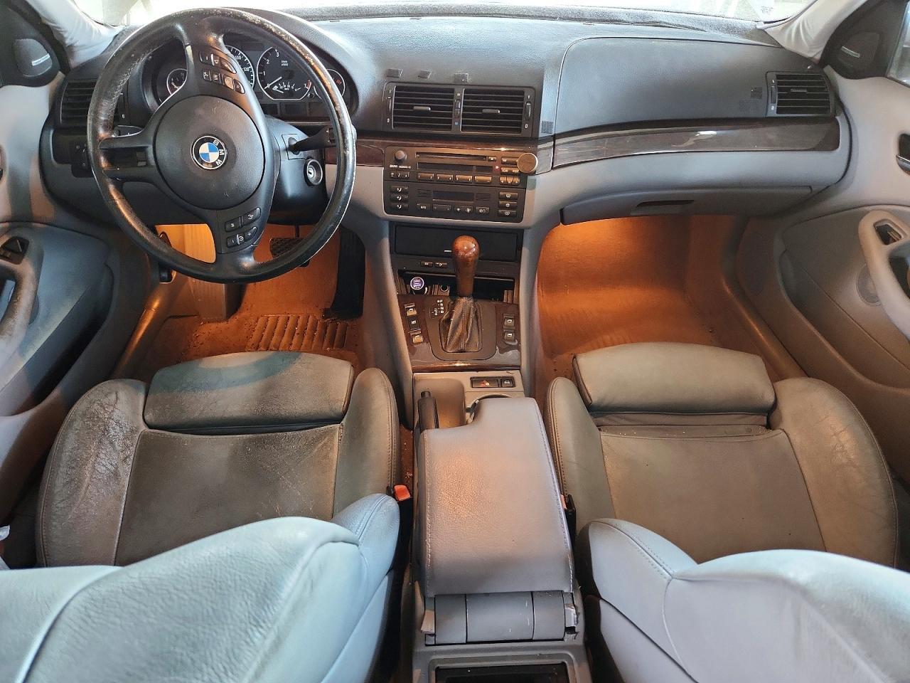 2002 BMW 330 I — Фото 8 из 12