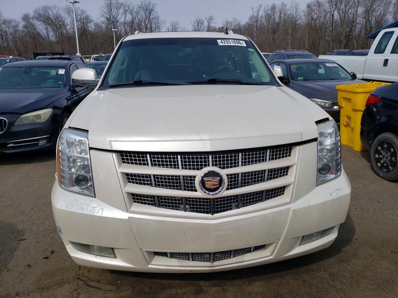 2013 CADILLAC ESCALADE — Фото 5 из 14