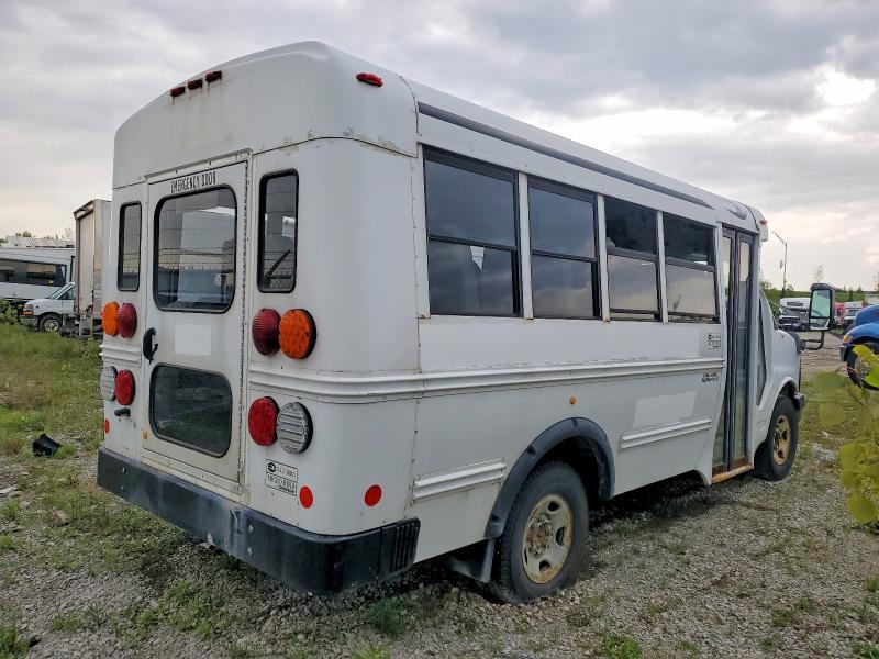 2012 CHEVROLET EXPRESS SHUTTLE BUS — Фото 4 из 13
