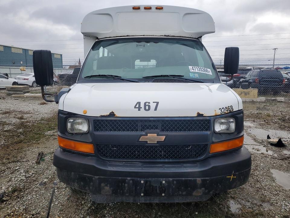2012 CHEVROLET EXPRESS SHUTTLE BUS — Фото 5 из 13