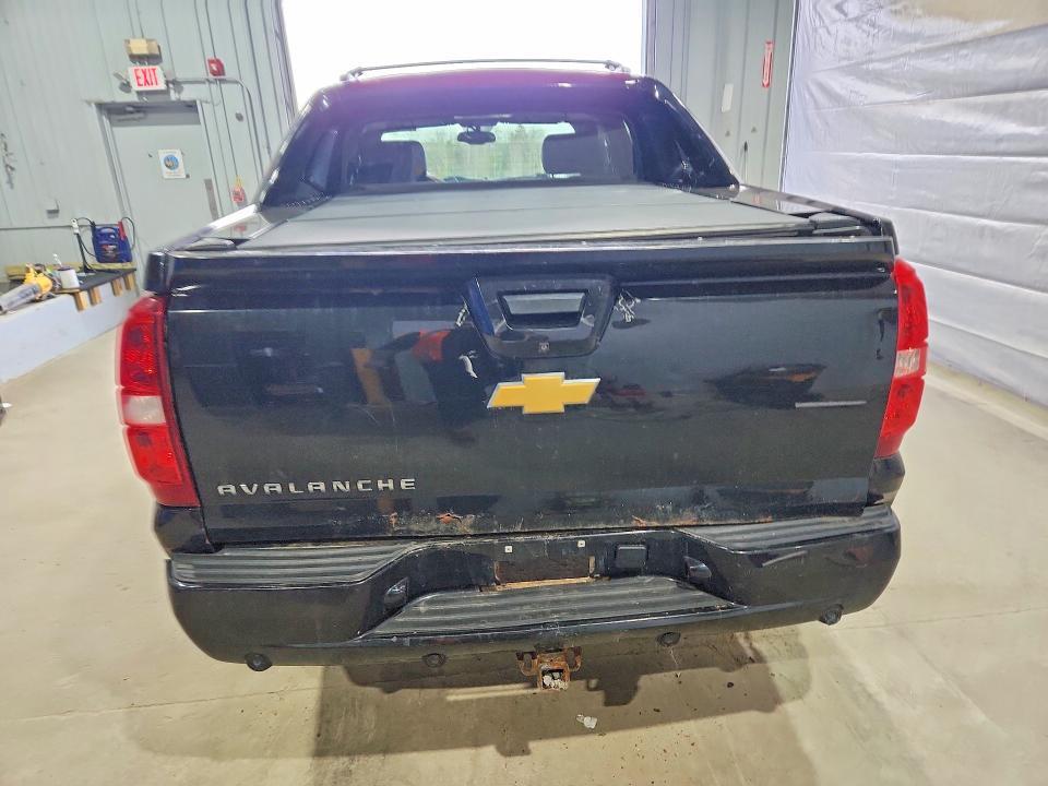 2013 CHEVROLET AVALANCHE LTZ — Фото 6 из 12