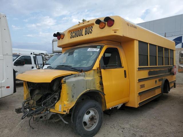 1GB6G3AG3A1172459 2010 CHEVROLET BANTAM E350 photo no. 2
