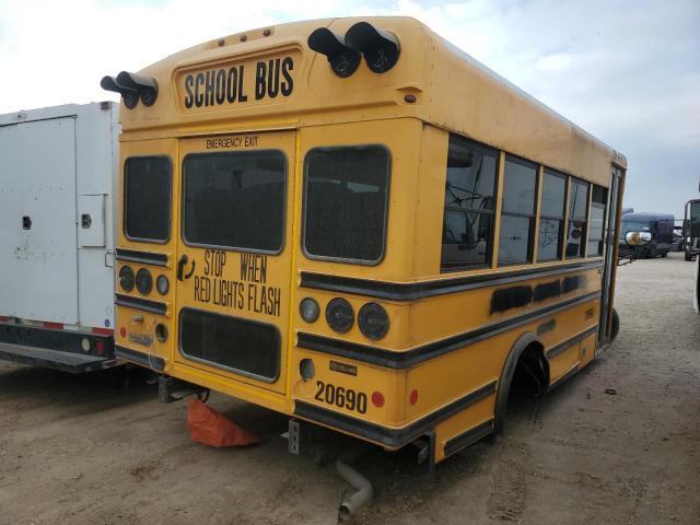 1GB6G3AG3A1172459 2010 CHEVROLET BANTAM E350 photo no. 4