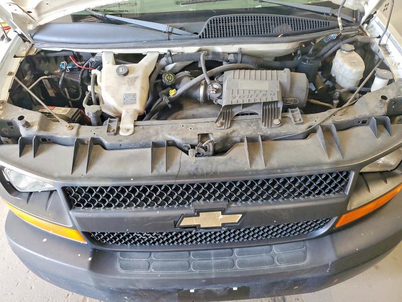 2012 CHEVROLET EXPRESS G1500 — Фото 12 из 13