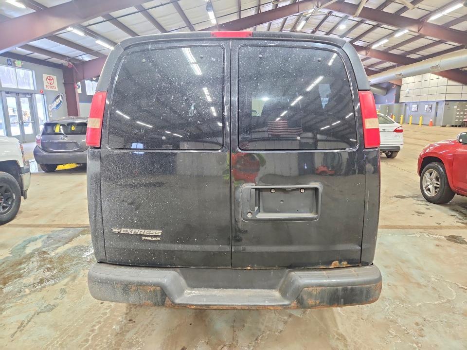 2013 CHEVROLET EXPRESS G2500 LS — Фото 6 из 13