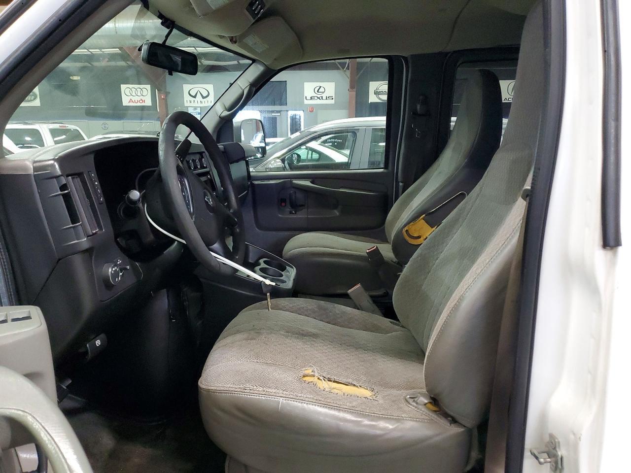 2015 CHEVROLET EXPRESS G2500 LS — Фото 7 из 13