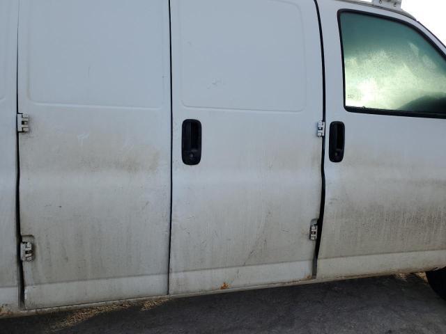 2012 CHEVROLET EXPRESS G2500 — Фото 11 из 13