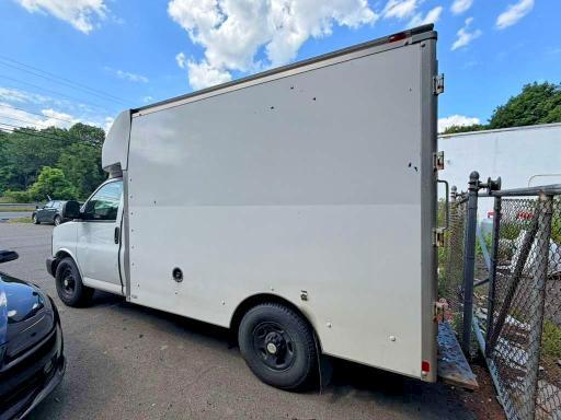 2014 CHEVROLET EXPRESS G3500 — Фото 2 из 11