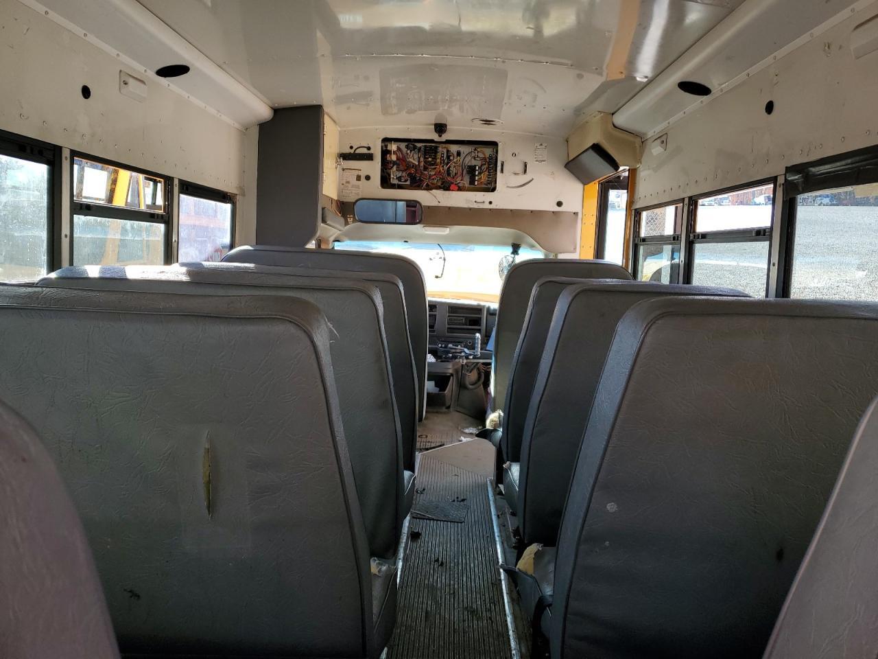 2011 CHEVROLET SCHOOL BUS — Фото 10 из 13