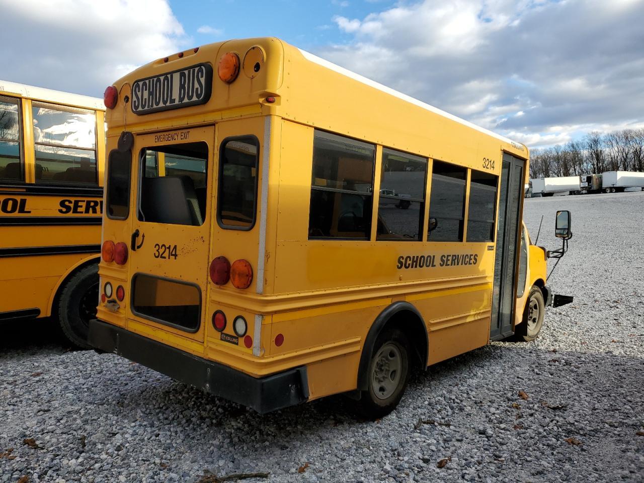 2011 CHEVROLET SCHOOL BUS — Фото 3 из 13