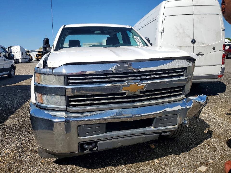 2015 CHEVROLET SILVERADO C3500 — Фото 5 из 13