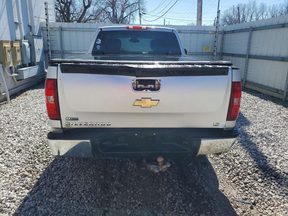 2011 CHEVROLET SILVERADO K1500 LS — Фото 6 из 12