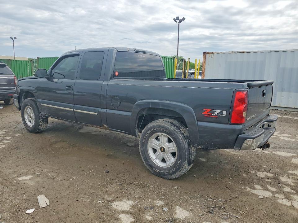 2004 CHEVROLET SILVERADO K1500 — Фото 2 из 12