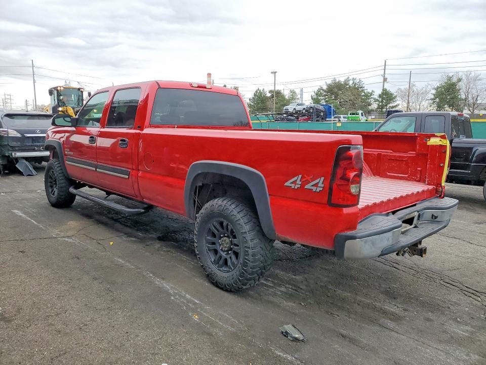 2005 CHEVROLET SILVERADO K2500 HEAVY DUTY — Фото 2 из 12
