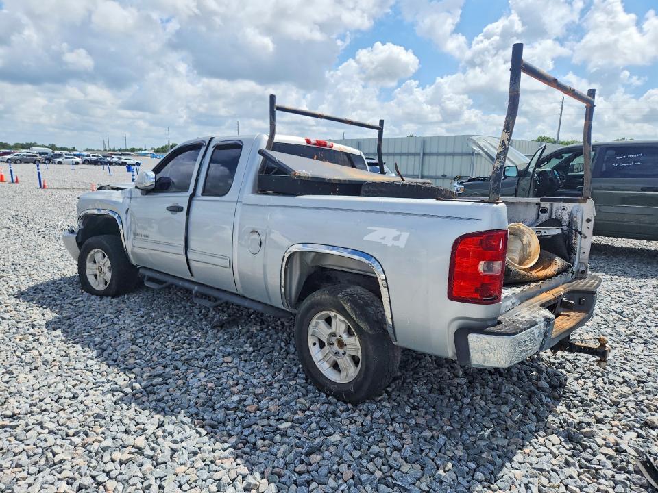 2011 CHEVROLET SILVERADO K1500 LT — Фото 2 из 6