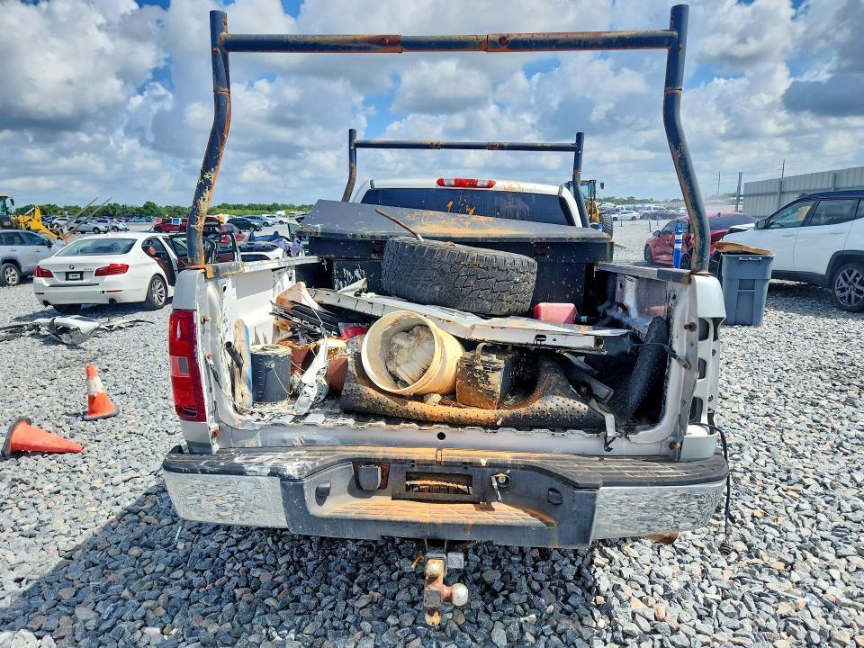 2011 CHEVROLET SILVERADO K1500 LT — Фото 6 из 6