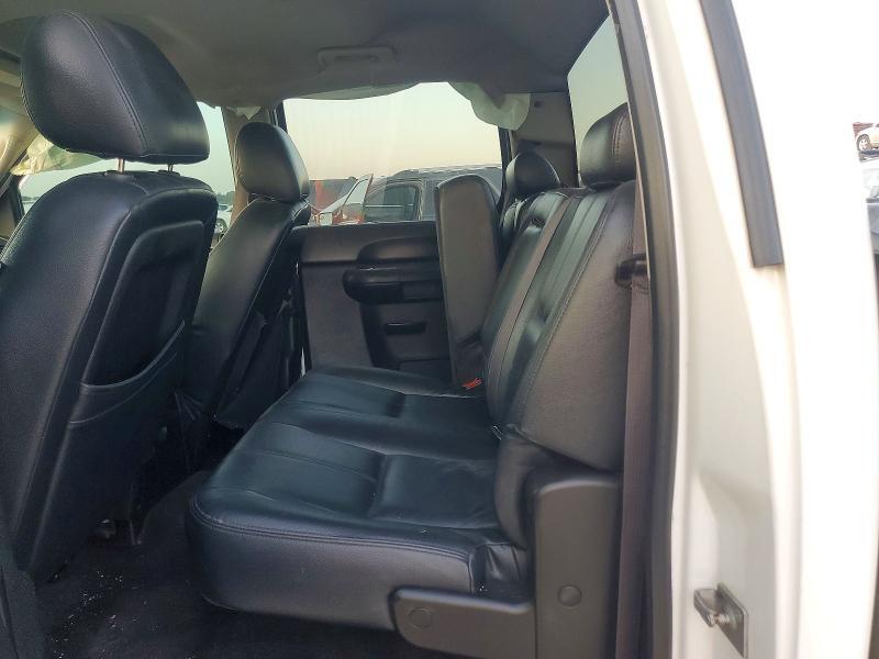 2014 CHEVROLET SILVERADO K2500 HEAVY DUTY LT — Фото 10 из 12