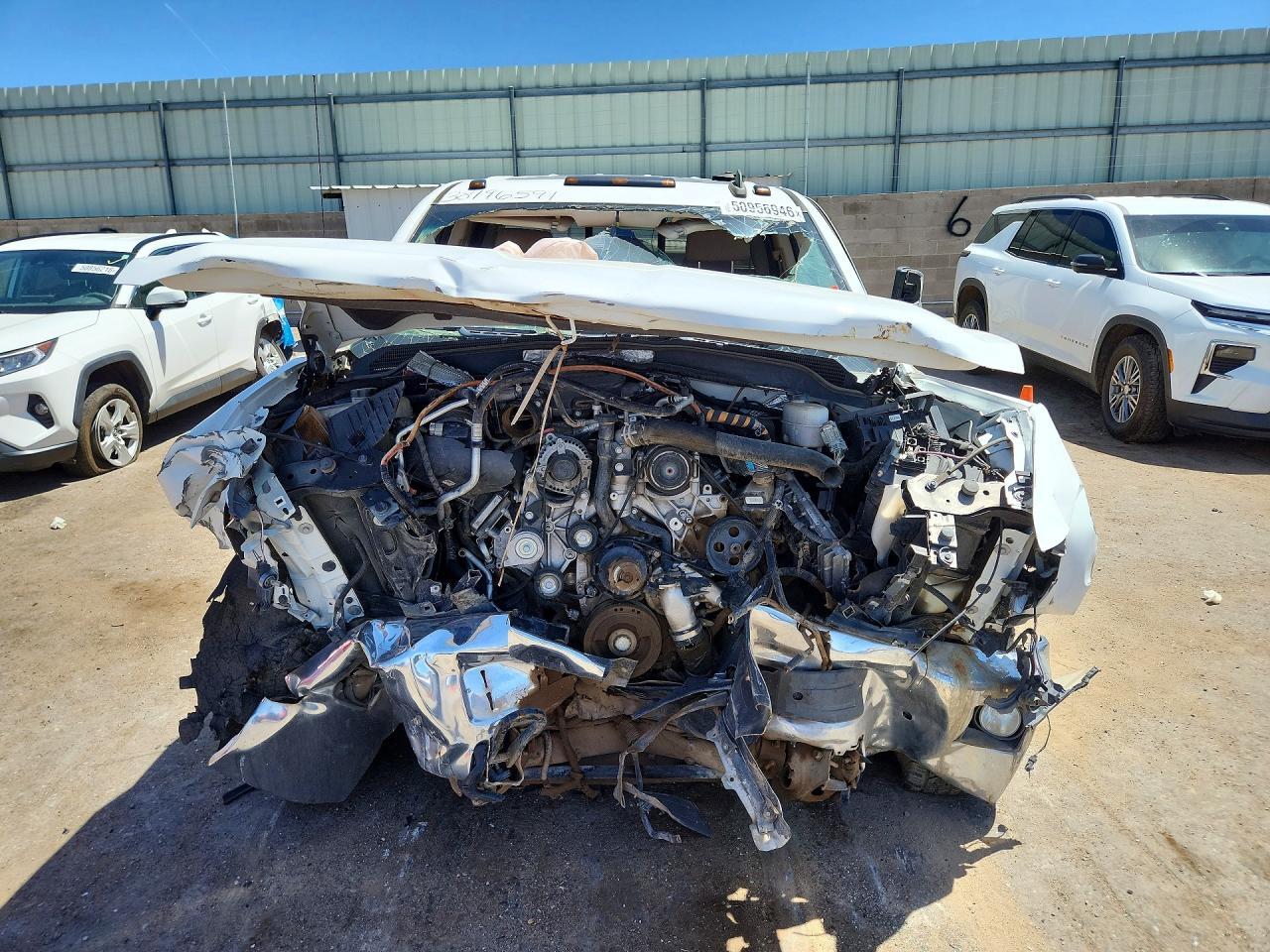2016 CHEVROLET SILVERADO K3500 LTZ — Фото 5 из 12