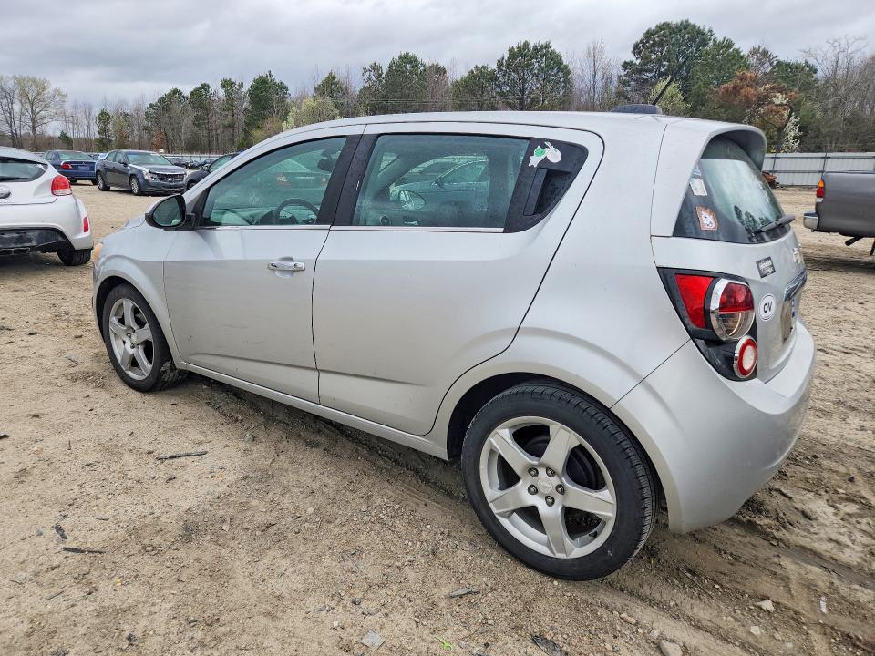 2015 CHEVROLET SONIC LTZ — Фото 2 из 12