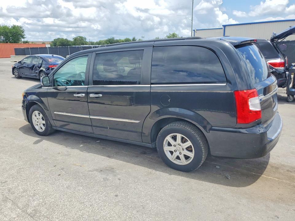 2012 CHRYSLER TOWN & COUNTRY TOURING — Фото 2 из 13