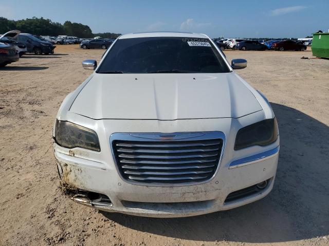 2011 CHRYSLER 300C — Фото 5 из 13