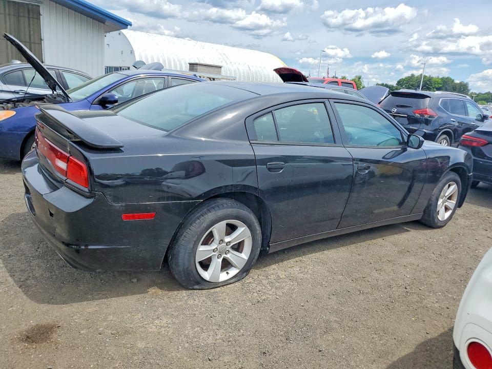 2014 DODGE CHARGER SE — Фото 3 из 12