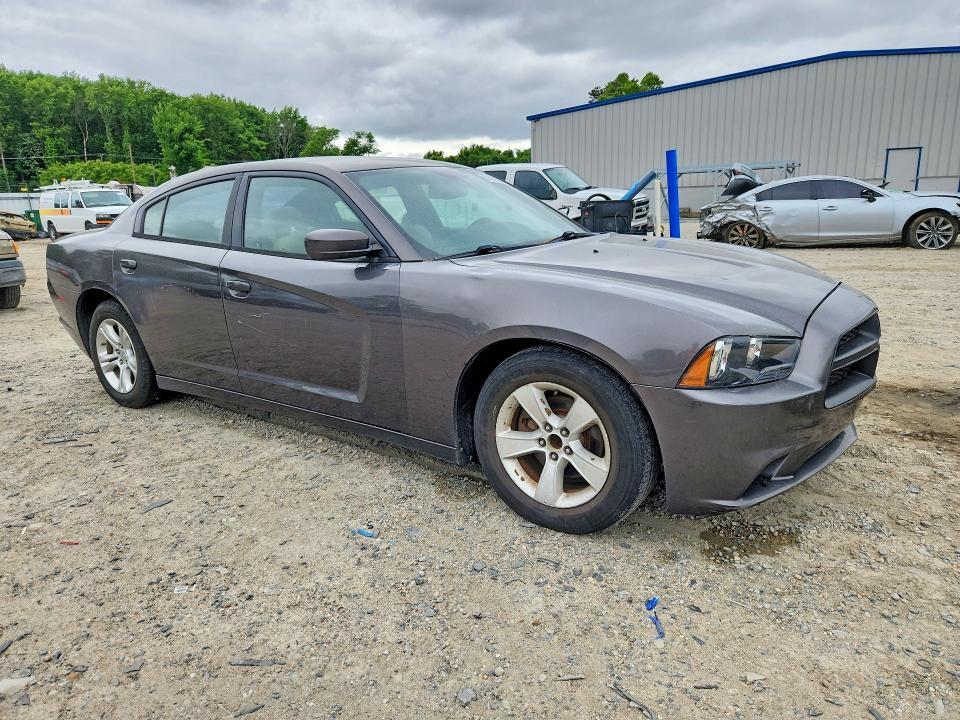 2014 DODGE CHARGER SE — Фото 4 из 12