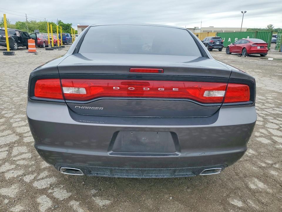 2014 DODGE CHARGER SE — Фото 6 из 12