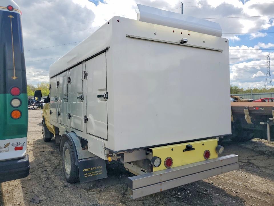 2019 FORD ECONOLINE E450 SUPER DUTY CUTAWAY VAN — Фото 2 из 12