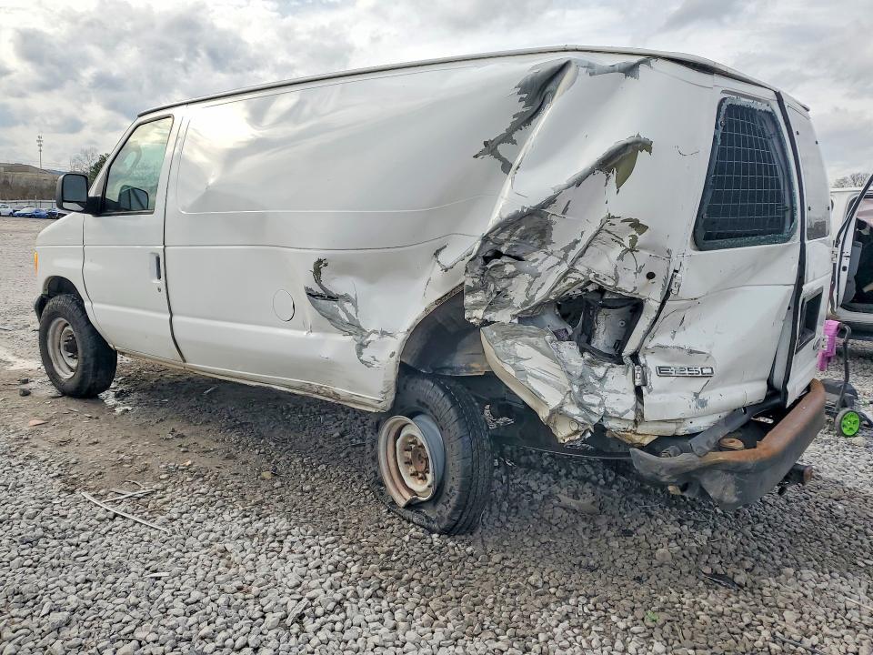 2006 FORD ECONOLINE E250 VAN — Фото 2 из 13