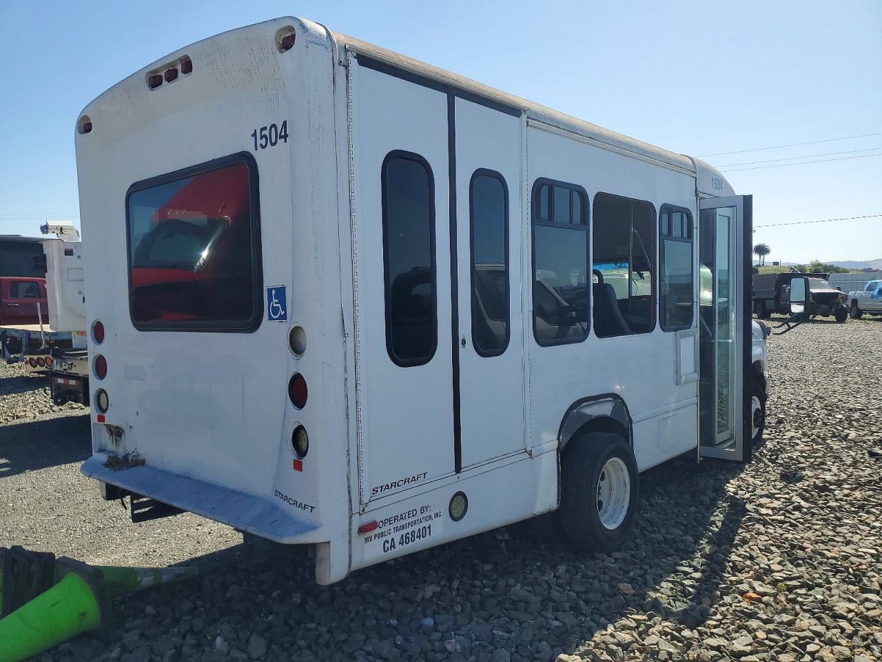 2013 FORD ECONOLINE E350 SUPER DUTY CUTAWAY VAN — Фото 4 из 10