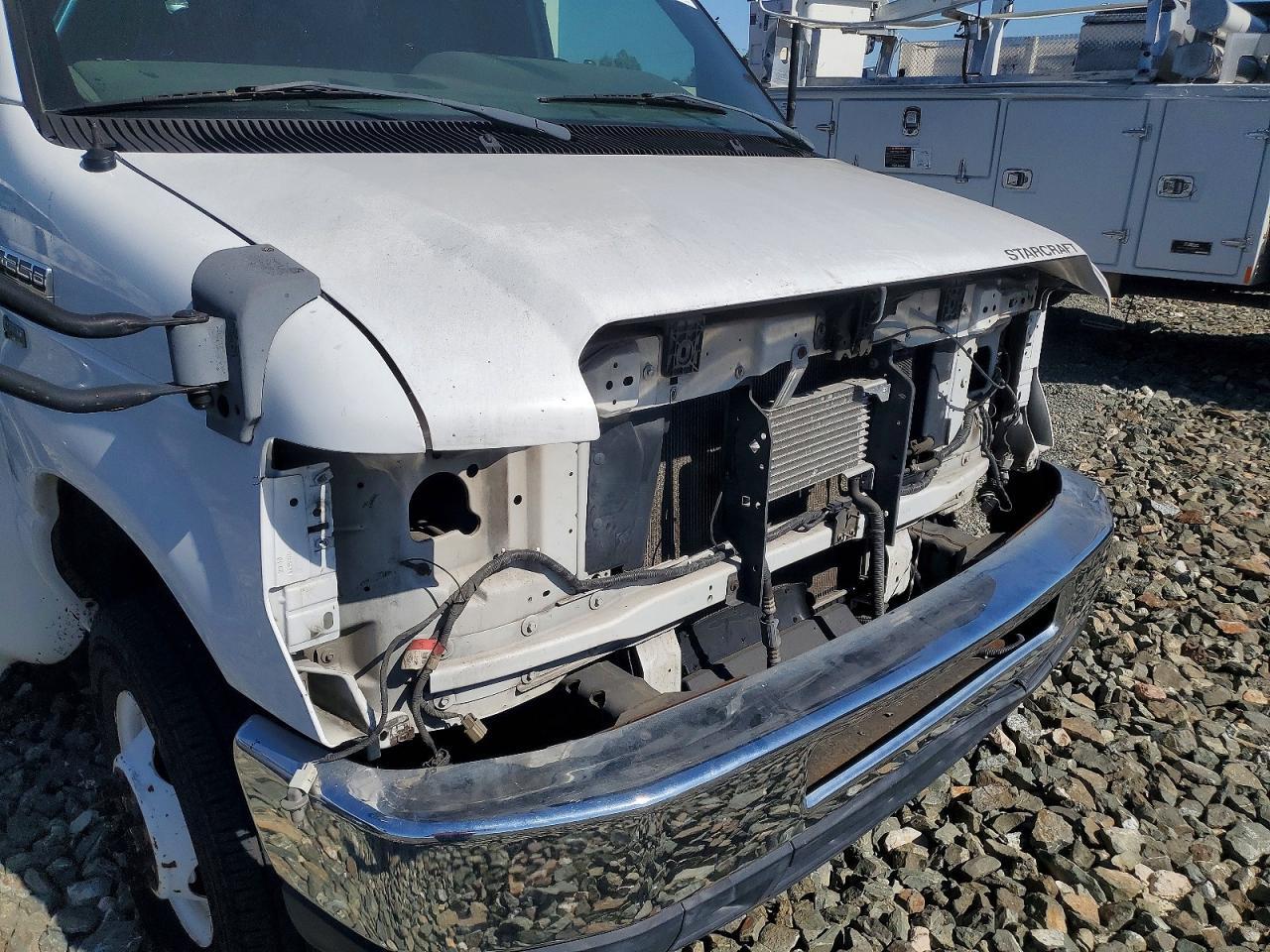 2013 FORD ECONOLINE E350 SUPER DUTY CUTAWAY VAN — Фото 9 из 10