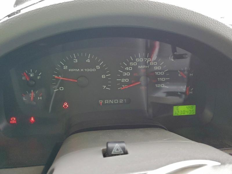 2005 FORD F150 — Фото 9 из 12