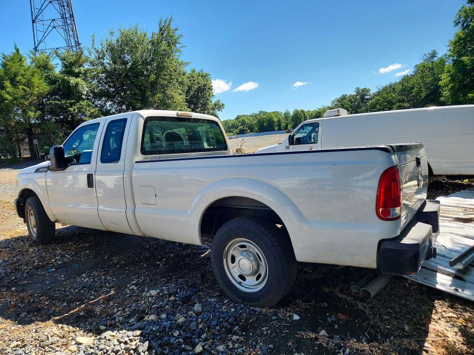 2015 FORD F250 SUPER DUTY — Фото 2 из 12