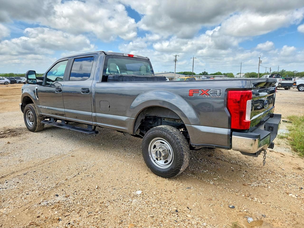 2019 FORD F350 SUPER DUTY — Фото 2 из 12