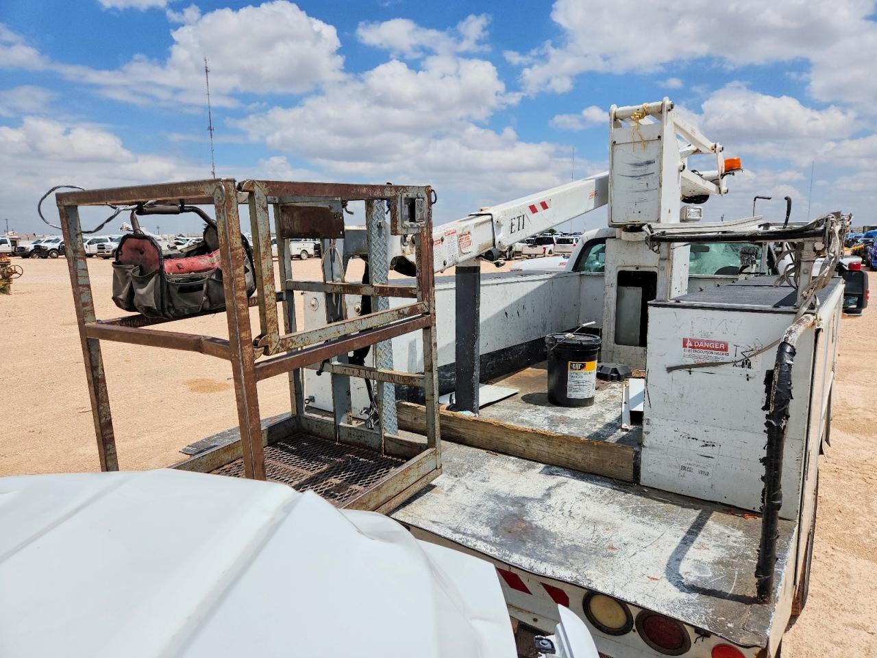 2008 FORD F450 SUPER DUTY CABLE PLACER BUCKET TRUCK — Фото 10 из 12