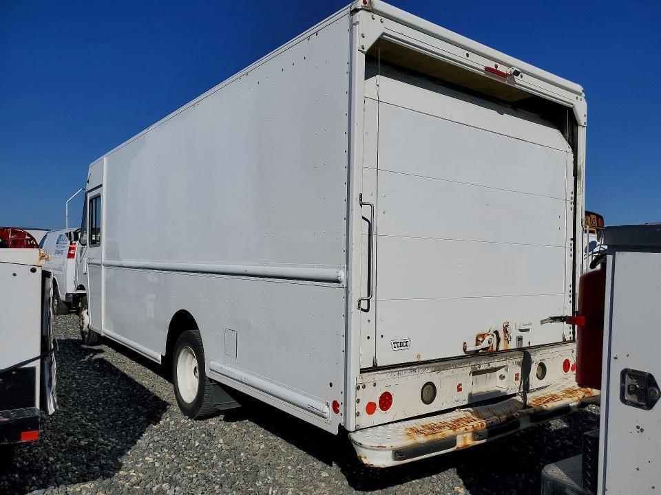 2012 FORD F-59 STEP VAN - R & D - CLN TITLE - PRI FLEET — Фото 2 из 13