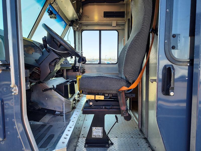 2020 FORD F59 STEP VAN — Фото 7 из 12