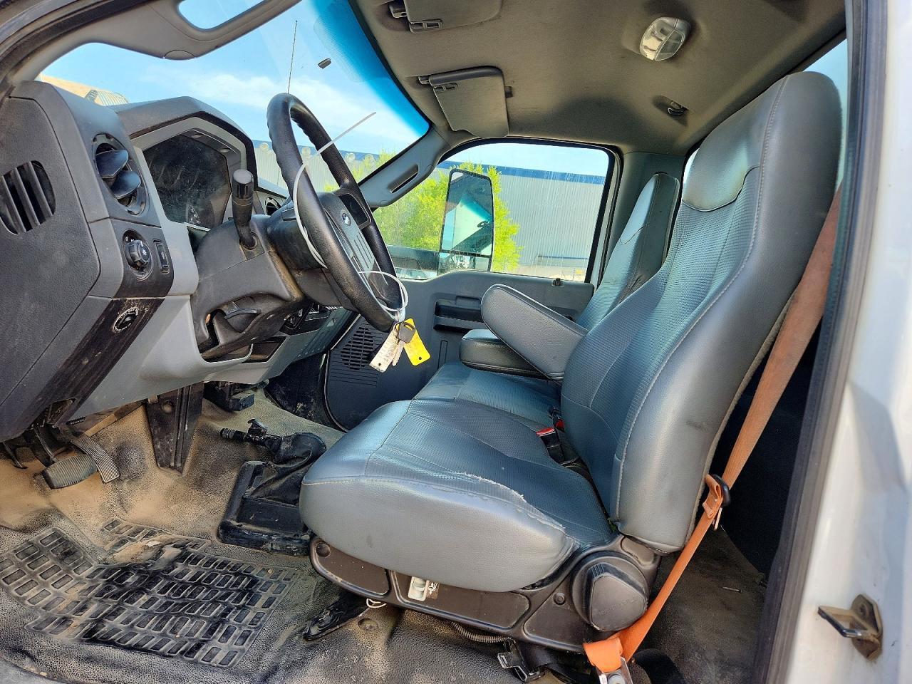 2018 FORD F650 SUPER - BOX TRUCK — Фото 7 из 13