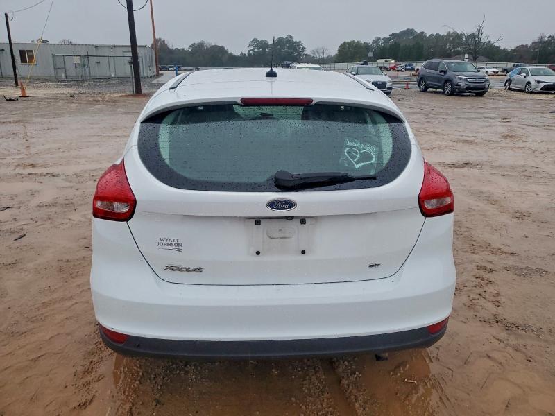 2015 FORD FOCUS SE — Фото 6 из 12