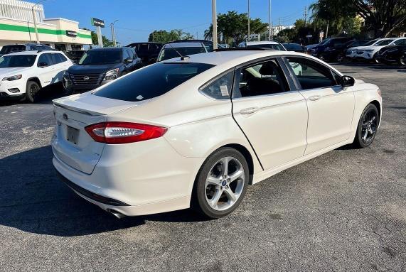 2015 FORD FUSION SE — Фото 4 из 10