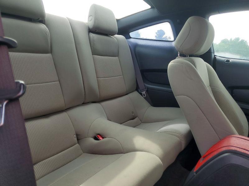 2012 FORD MUSTANG — Фото 10 из 12