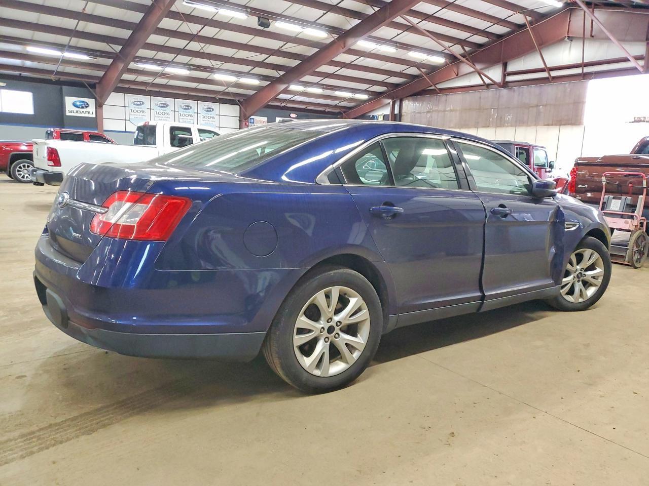2011 FORD TAURUS SEL — Фото 3 из 12