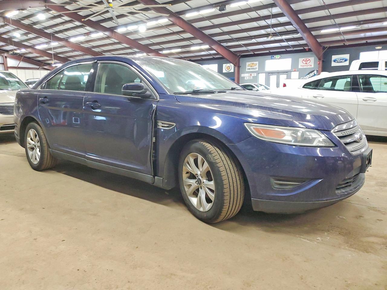 2011 FORD TAURUS SEL — Фото 4 из 12