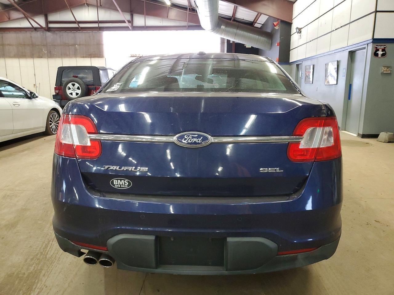 2011 FORD TAURUS SEL — Фото 6 из 12