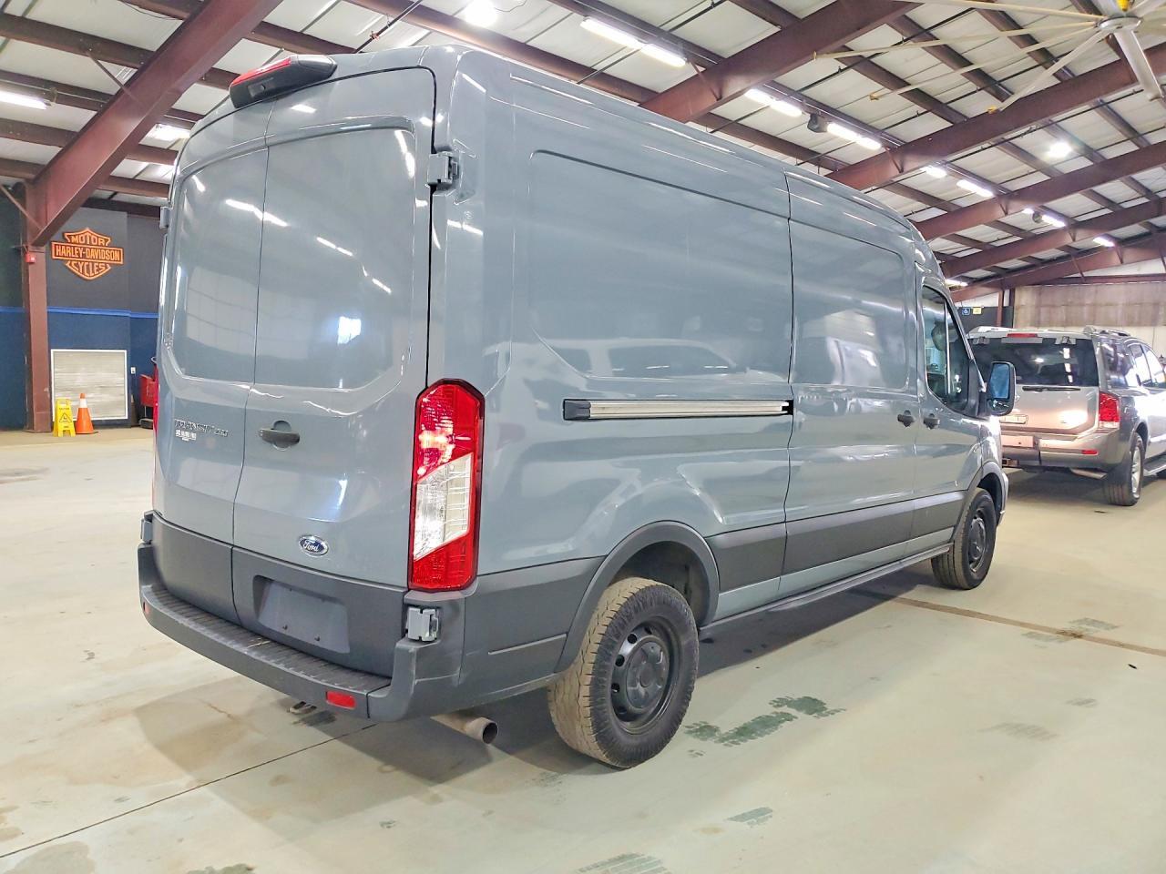 2021 FORD TRANSIT 250 DELIVERY VAN — Фото 3 из 13