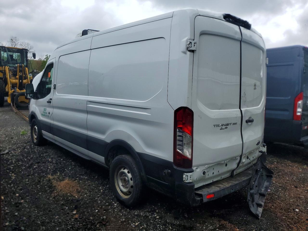 1FTBR1C80PKB87437 2023 FORD TRANSIT photo no. 2