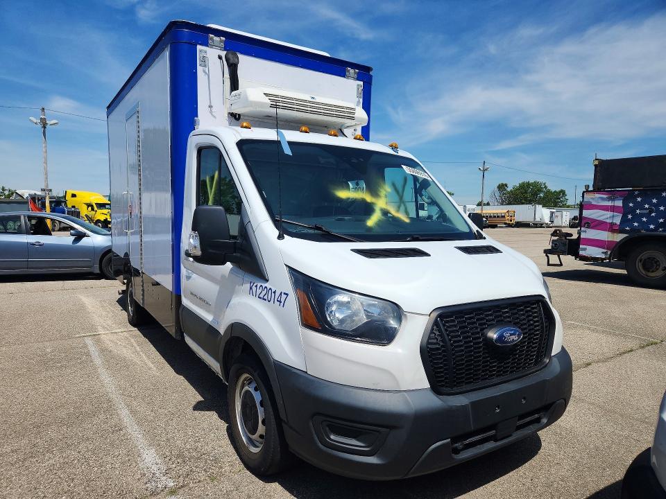 2021 FORD TRANSIT REFRIGERATED BOX TRUCK — Фото 4 из 12