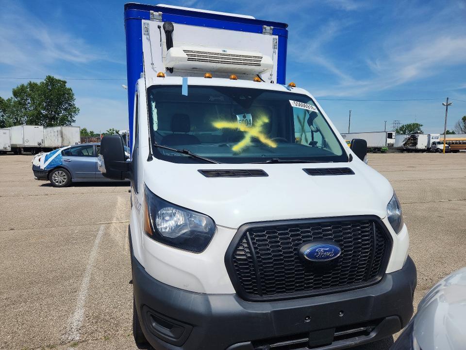 2021 FORD TRANSIT REFRIGERATED BOX TRUCK — Фото 5 из 12